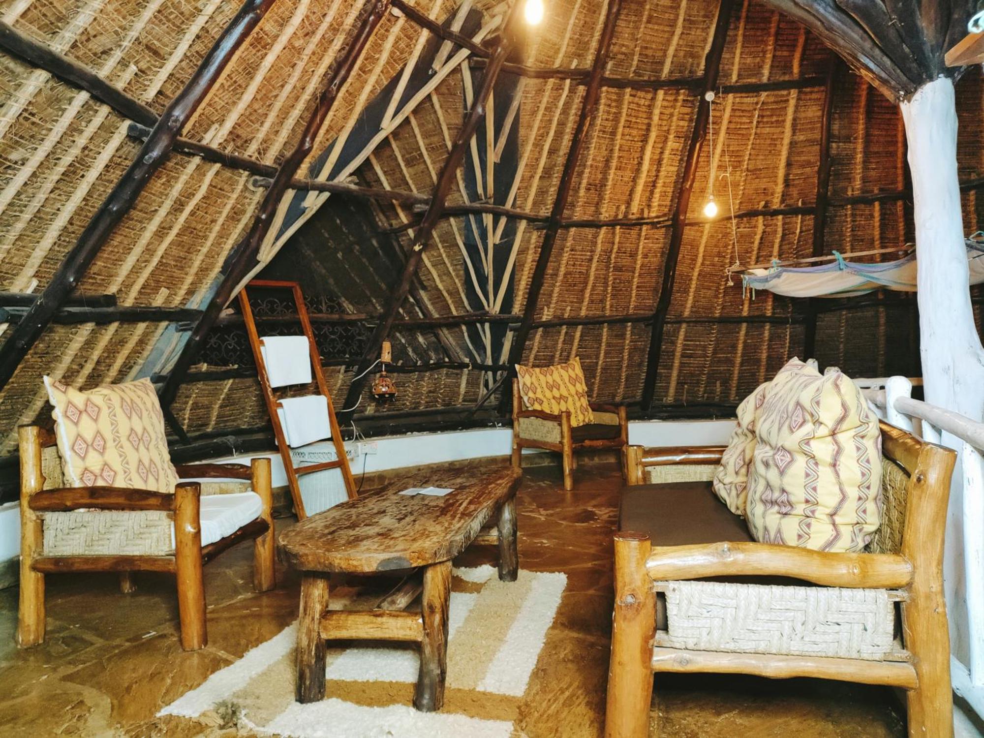 Upani In Diani Panzió Diani Beach Kültér fotó