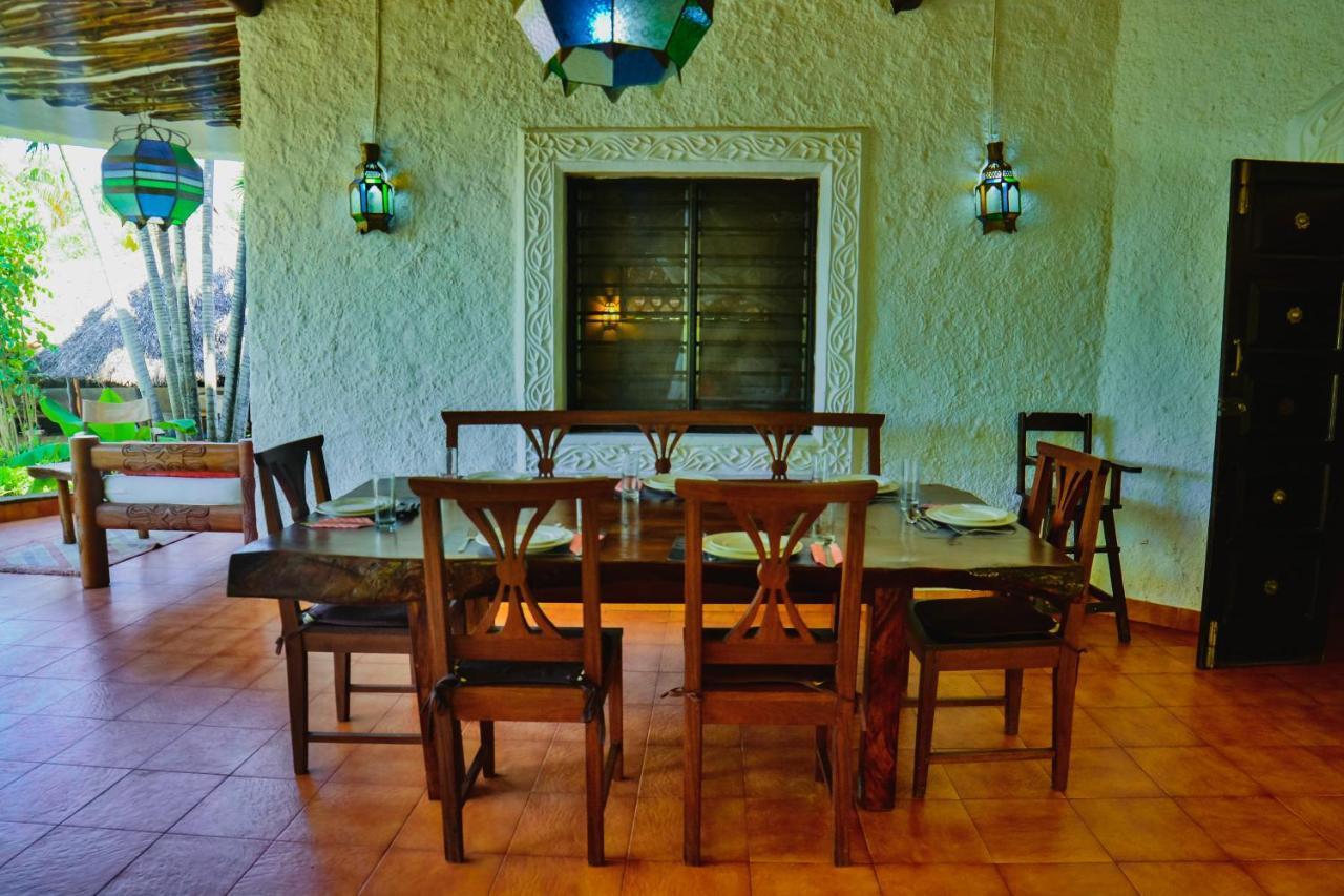 Upani In Diani Panzió Diani Beach Kültér fotó